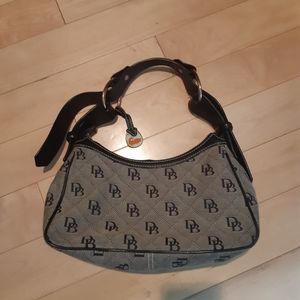 Dooney & Bourke